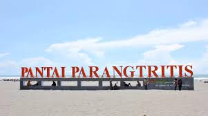 Pesona Pantai Parangtritis: Keindahan Alam dan Mitos yang Menyertai di Yogyakarta